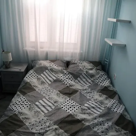 Lägenhet Uroczy Apartament- *