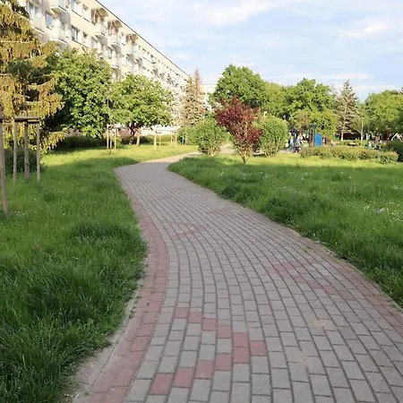 Uroczy Apartament- شقة *