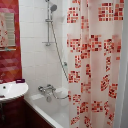 Uroczy Apartament- Appartement Kołobrzeg