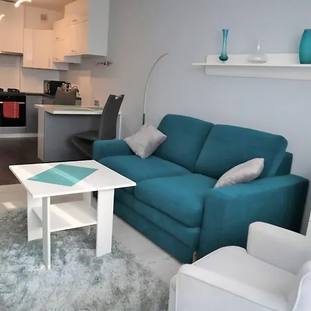 شقة Uroczy Apartament- كولوبرزيغ